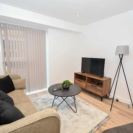Appartement Your Away From In Ls9 *